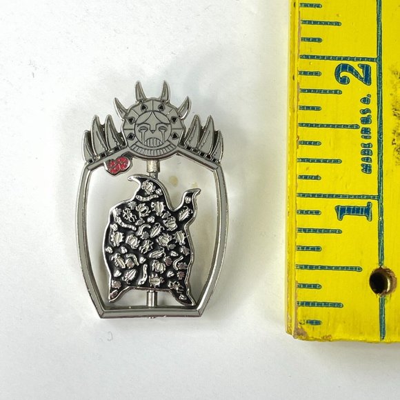 Nightmare Before Christmas Vtg Movie Promo Disney Lot Pins Button Frame Booklet - Picture 9 of 16